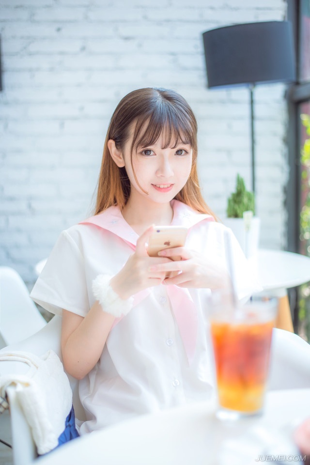 魏延皱了皱眉，法正此言，有些过了吧？